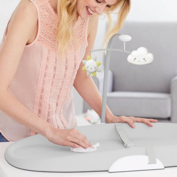 Skip hop wipe clean changing pad - Picture 10 of 10